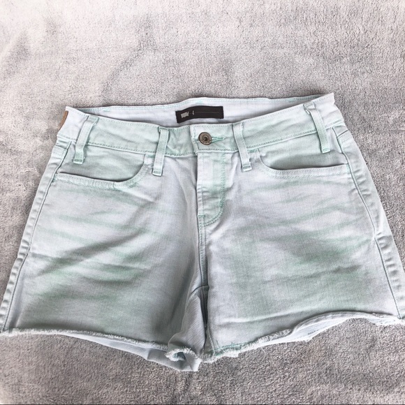 Levi denim shorts - Picture 2 of 8